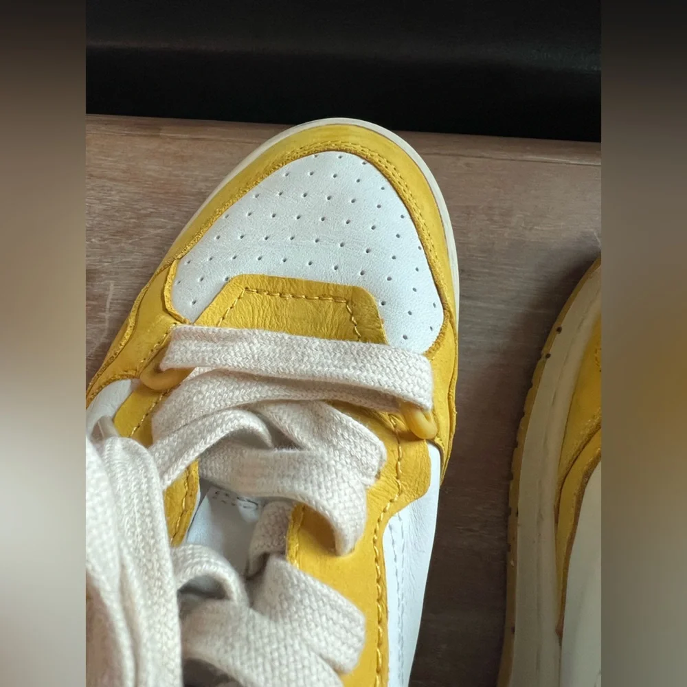 ONCEPT Women’s Phoenix Sneakers in White Yellow Maize Size 8 | Worn Once! - Picture 10 of 13